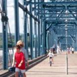 Chattanooga pedestrian bridge © Project for Public Spaces, Inc - www.pbs.org